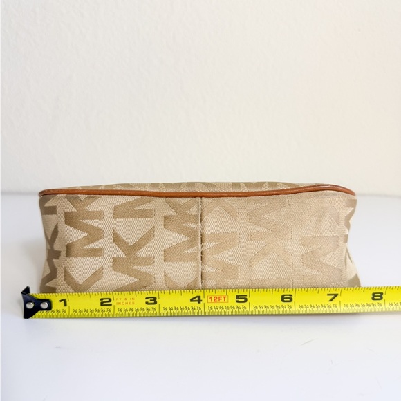 Michael Kors MK Monogram Zip Pouch Clutch / Makeup Bag Beige Brown - Picture 8 of 10